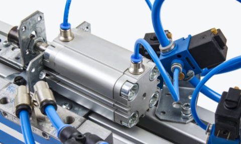 國(guó)內(nèi)外機(jī)械自動(dòng)化工程技術(shù)的發(fā)展和市場(chǎng)工作需求