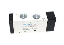 正確地連接兩位三通電磁閥運(yùn)轉(zhuǎn)，兩位三通電磁閥的接線方法(圖1)